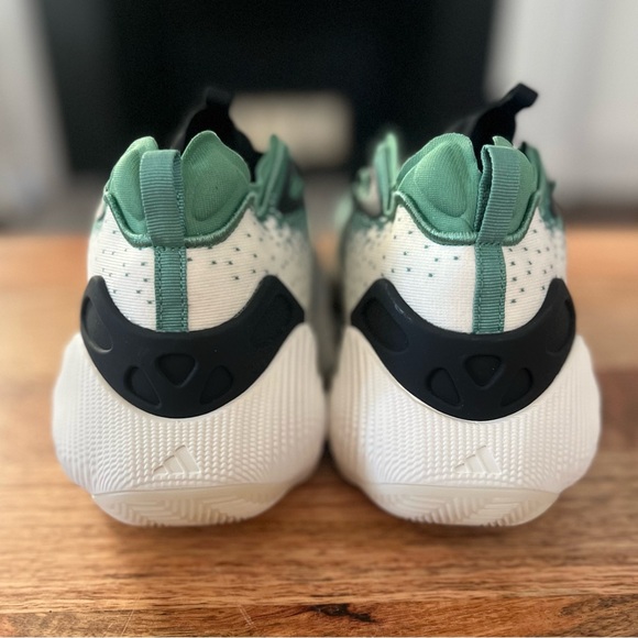 Size 12 - Adidas Trae Young 3 “Preloved Green” - (IE2703) - Picture 4 of 5